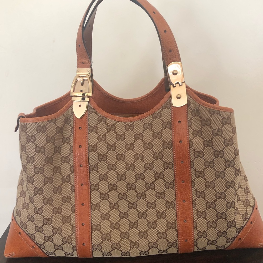 Authentic Gucci purse